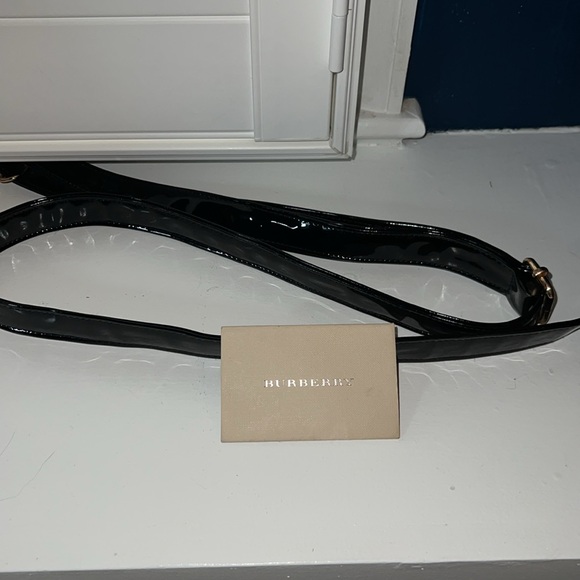 Large Burberry Tote - Picture 6 of 13